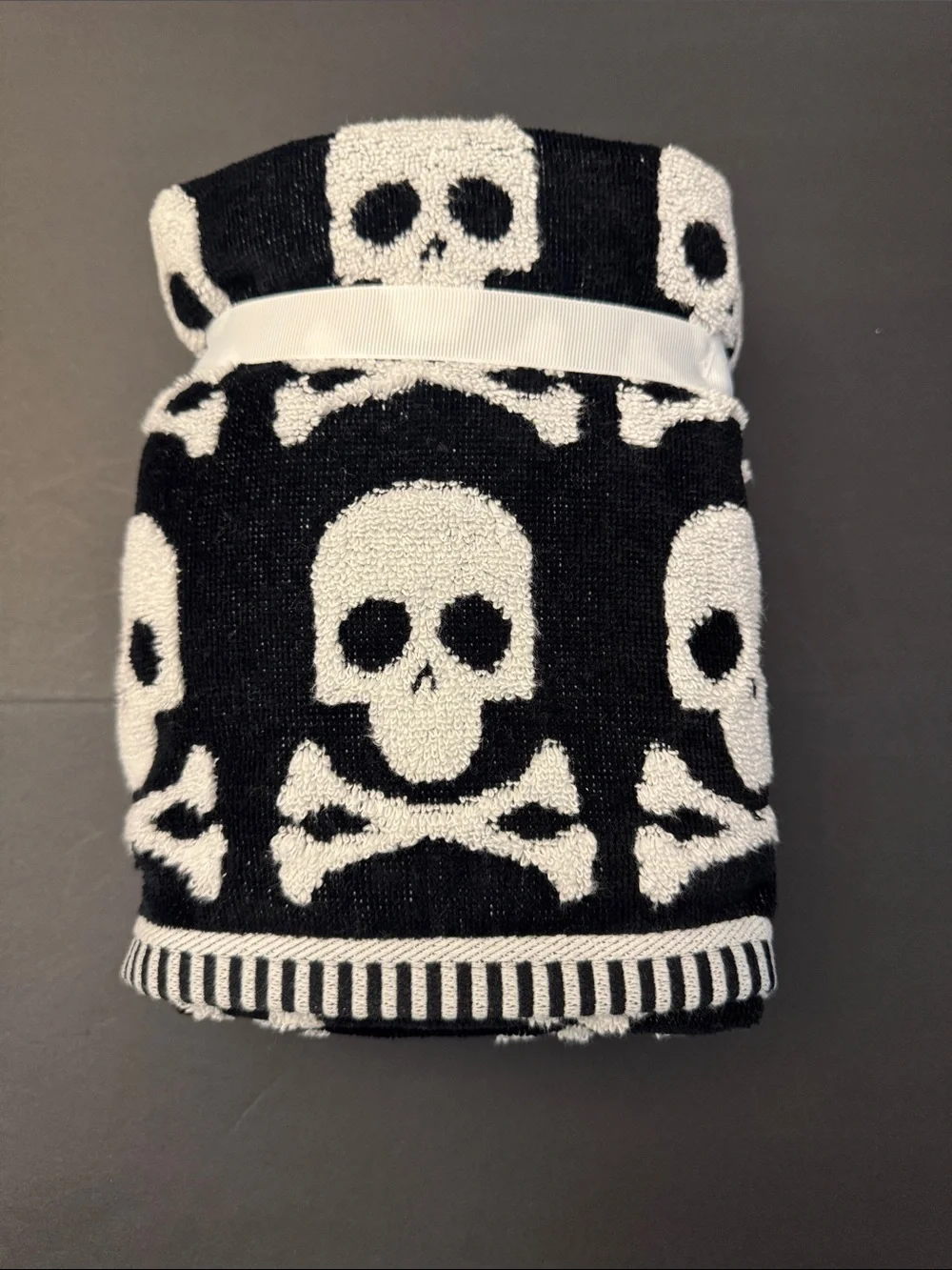 2pc CARO HOME Skull Pattern Bath Hand Towel Set - Halloween - 100% Cotton